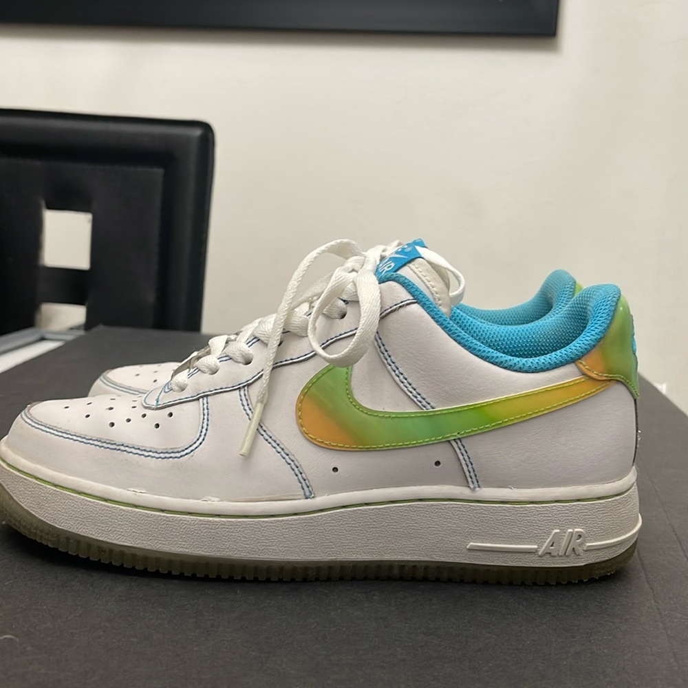 NIKE AIR FORCE 1 RAINBOW STITCH LOW GS RUNNING SNEAKERS BOYS-GIRLS SIZE 6Y